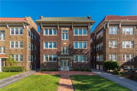 Photo for 12966 Clifton Boulevard 302