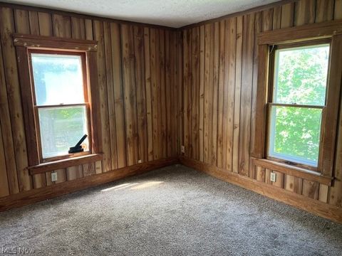 Tiny photo for 335 Oxford Avenue, Elyria, OH 44035 (MLS # 5209596)