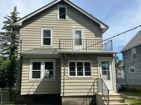 Tiny photo for 335 Oxford Avenue, Elyria, OH 44035 (MLS # 5209596)