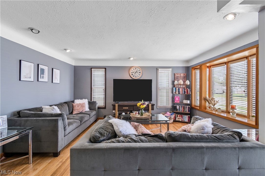 Tuxedo Gnds Allotment - Residential