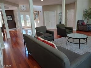 Quail Hollow Sub - Residential