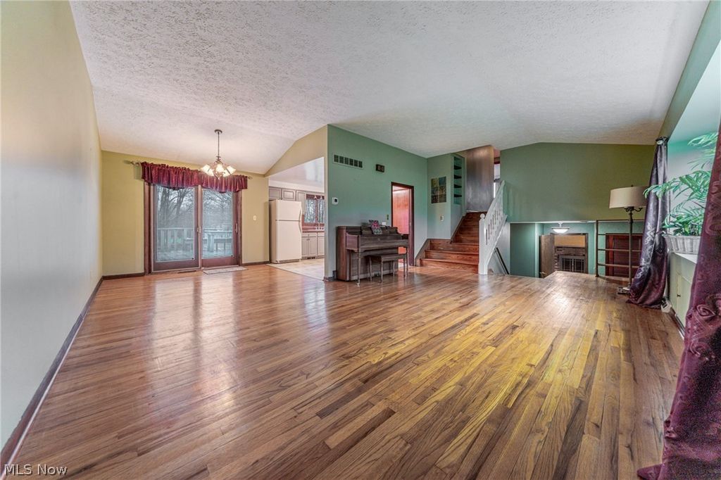 Photo of 2984 Erich Drive, Willoughby Hills, OH 44092 (MLS # 5198238)