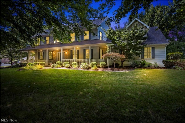 38799 ARBOR CT, GRAFTON, OH 44044 - Image f5bcda9375bf45abbb07cf4e0c0a3f30/1394041061