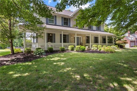 Homes For Sale - 38799 Arbor Court<br/> Grafton, OH 44044