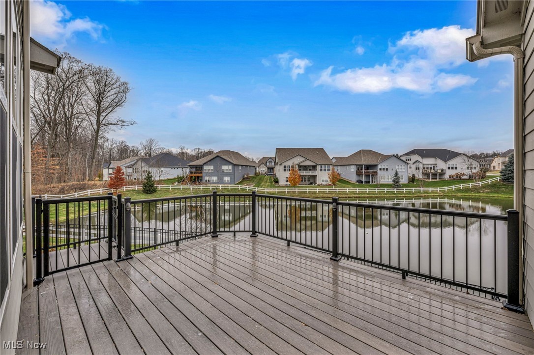 Lakes/Orange #4 - Residential