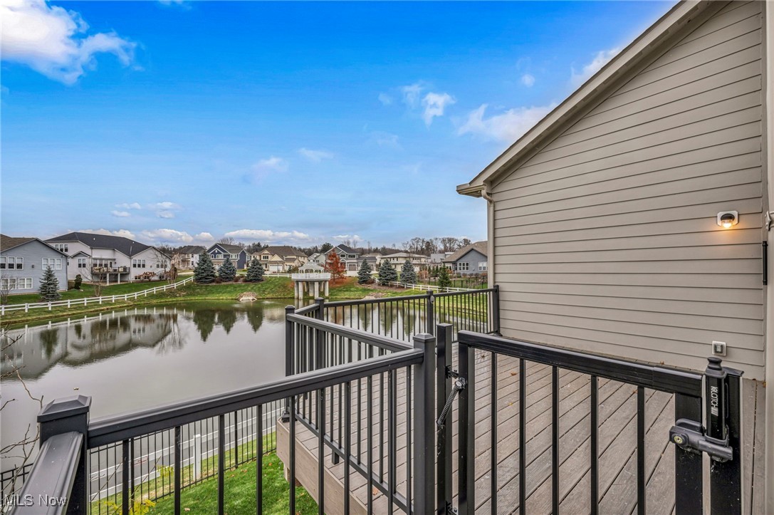 Lakes/Orange #4 - Residential