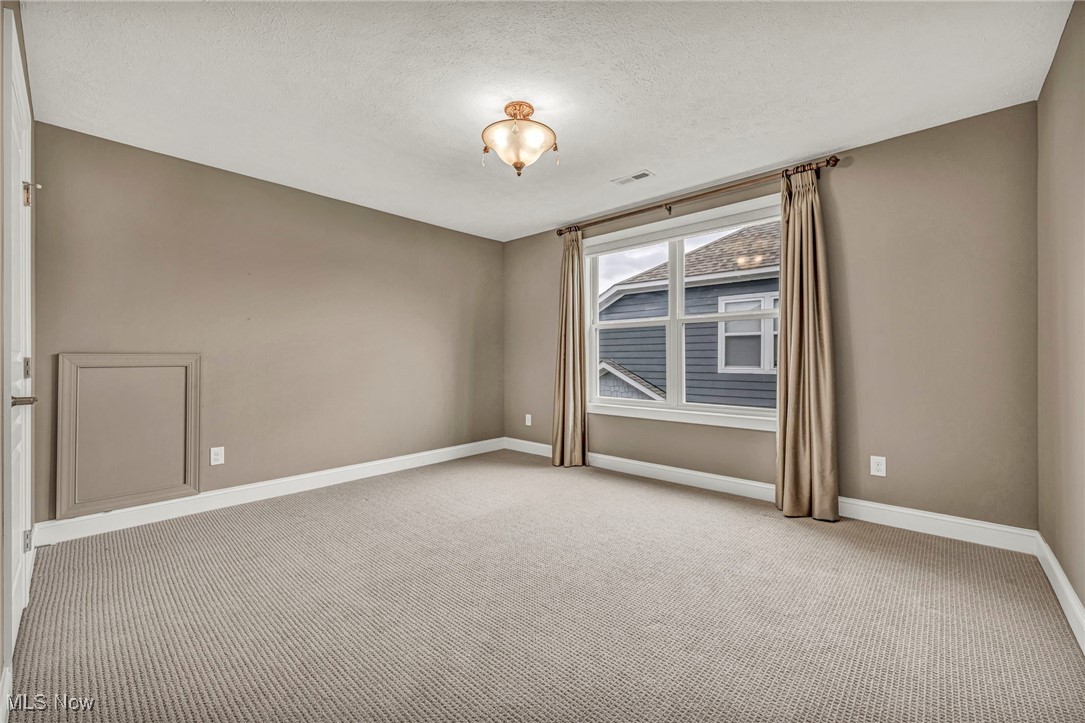 Lakes/Orange #4 - Residential