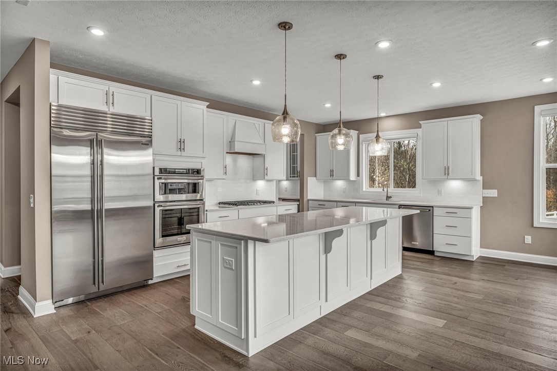 Lakes/Orange #4 - Residential