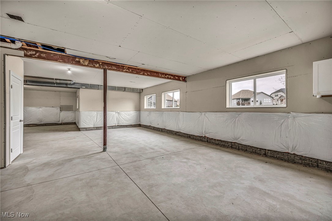 Lakes/Orange #4 - Residential