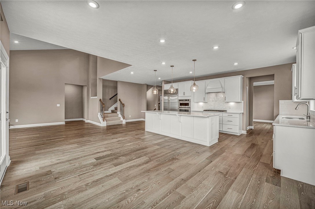 Lakes/Orange #4 - Residential