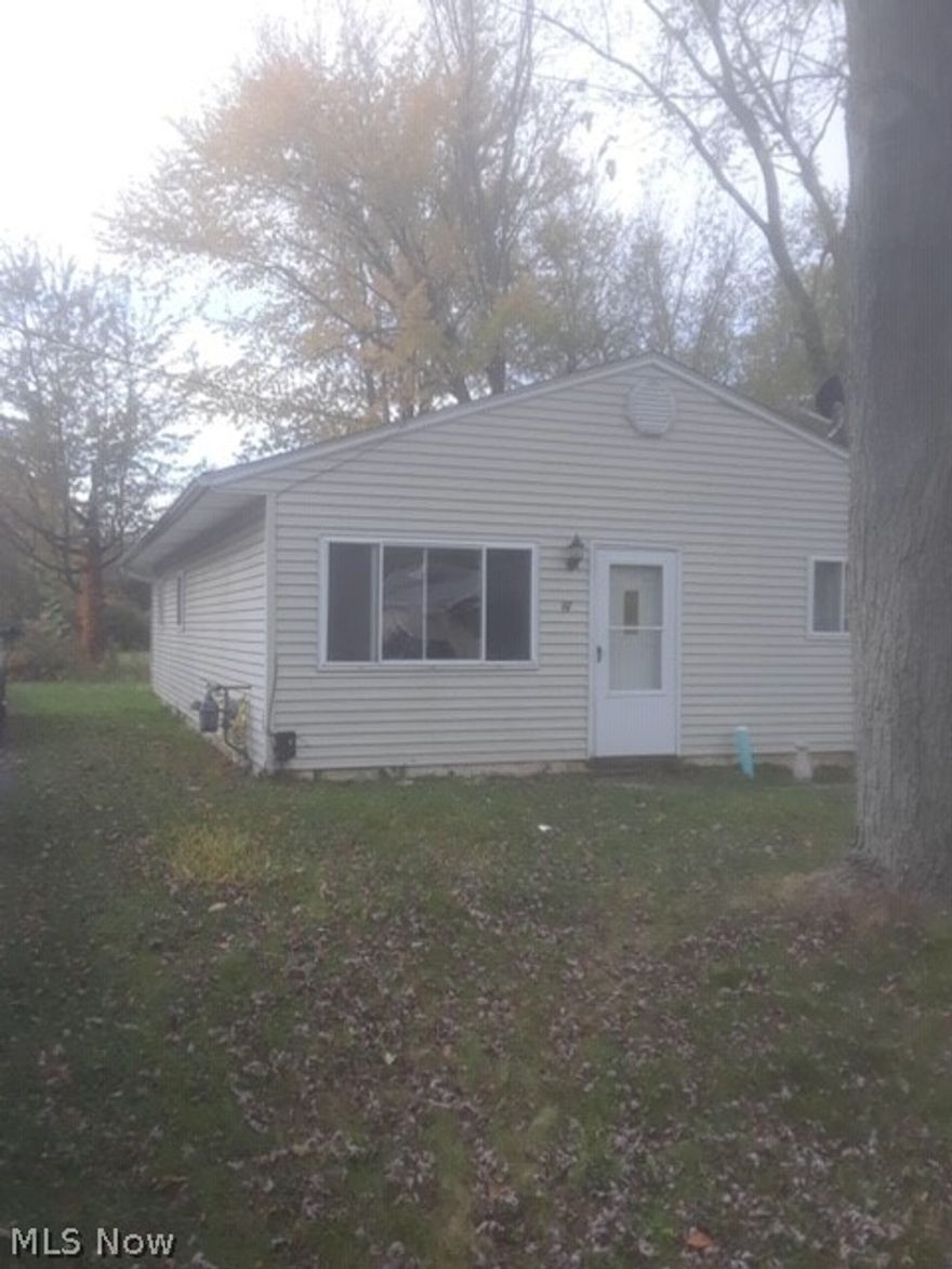 One Floor Living In This Elyria Ranch. Nestled On 44x104 Lot. Great Investment Opportunity. Was Used As A Rental, With A Little TLC Could Be Used As Primary Residence Or Use It For A Great Rental!