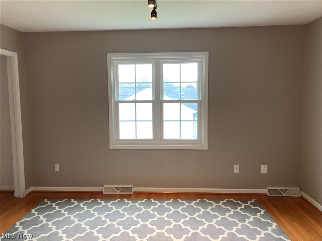 Whalers Cove 2-B - Residential
