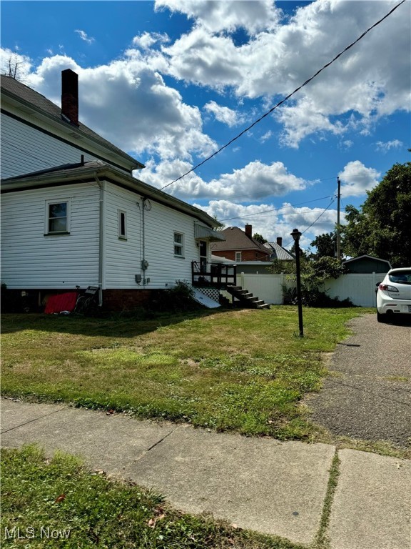 934 Parrish Street, Uhrichsville, Ohio image 3