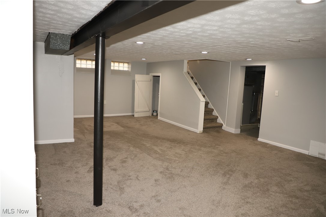 Laura M Stewarts - Residential