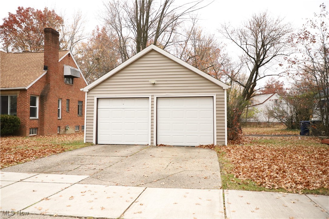 Laura M Stewarts - Residential