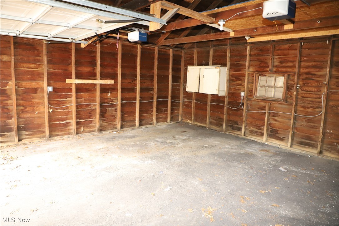 Laura M Stewarts - Residential