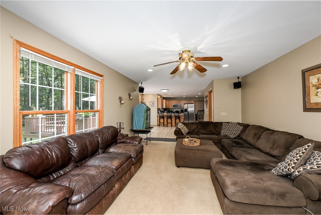 Middlefield, Ohio 44062, United States, 4 Bedrooms Bedrooms, ,3 BathroomsBathrooms,Residential,Active,191914