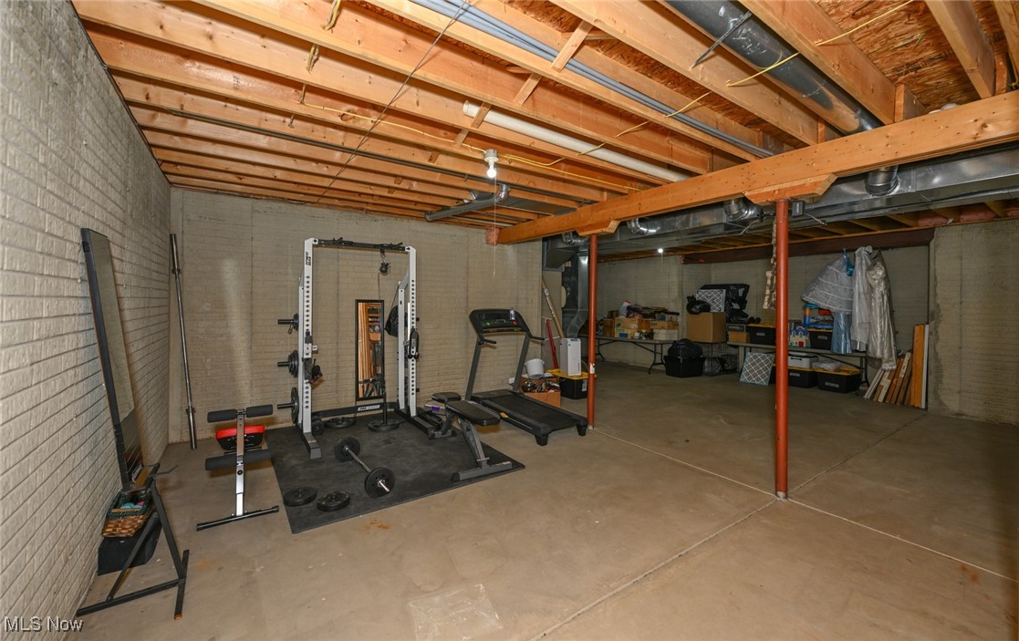 Middlefield, Ohio 44062, United States, 4 Bedrooms Bedrooms, ,3 BathroomsBathrooms,Residential,Active,191914