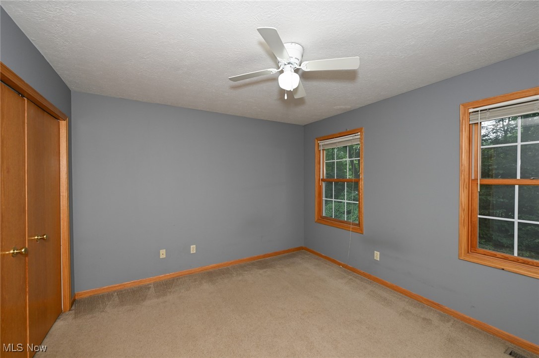 Middlefield, Ohio 44062, United States, 4 Bedrooms Bedrooms, ,3 BathroomsBathrooms,Residential,Active,191914