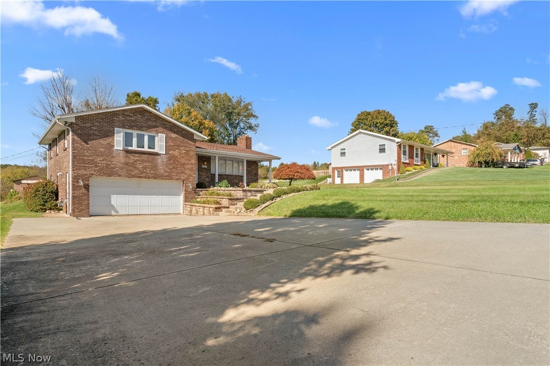 240 Manor Drive