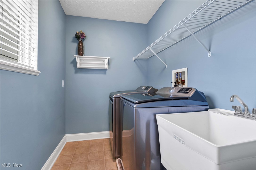 Mcintosh Farms / Barnsley Way - Residential