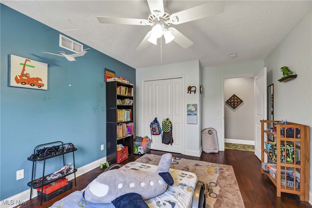 Mcintosh Farms / Barnsley Way - Residential