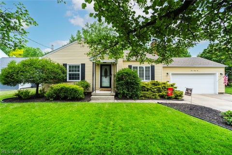 Homes For Sale - 446 Ewing Road<br/> Mahoning County, Youngstown, OH 44512