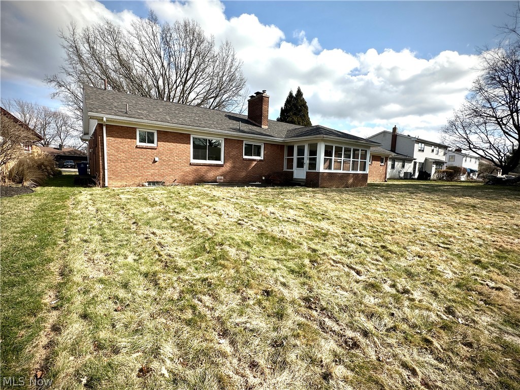 Colonial Manor - Residential