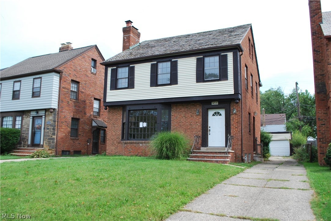 3715 Strathavon Road