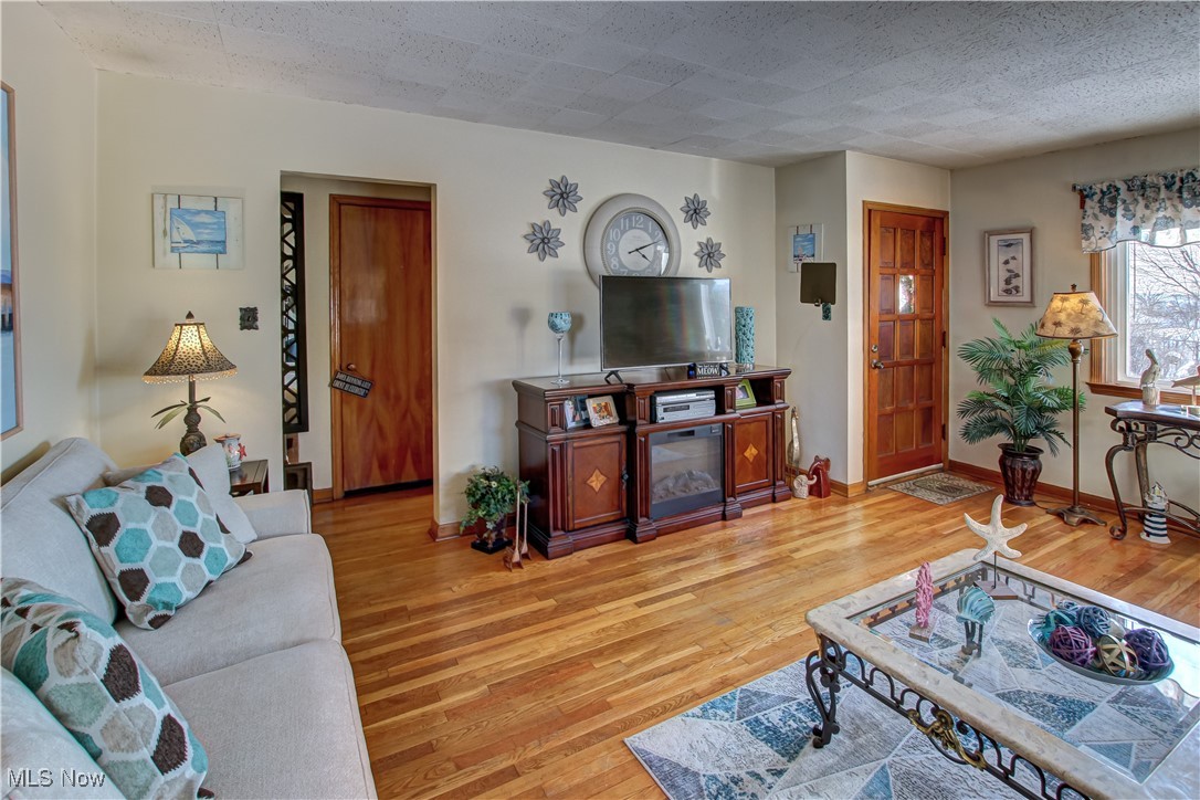 East Barberton - Residential Income