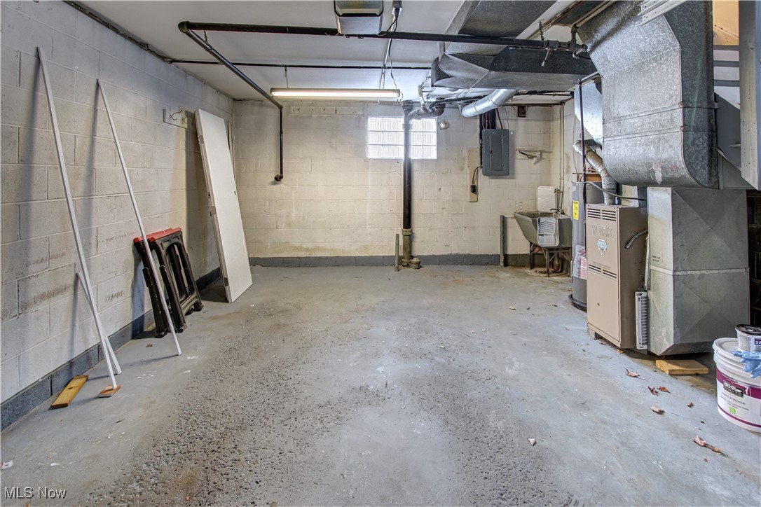 East Barberton - Residential Income