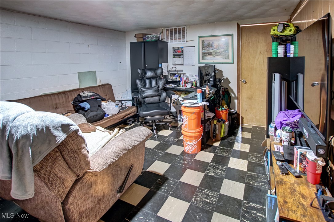 East Barberton - Residential Income