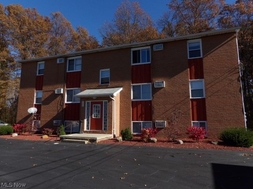 2 Bedroom, 1 Bath Upper Floor Apartment located in Campbell that accepts Section 8.   Living room, kitchen with stove, refrigerator and dine in area and 2 spacious bedrooms. Monthly rent is $500.00 plus electric.   Full deposit and first months rent required. No smoking or pets permitted.