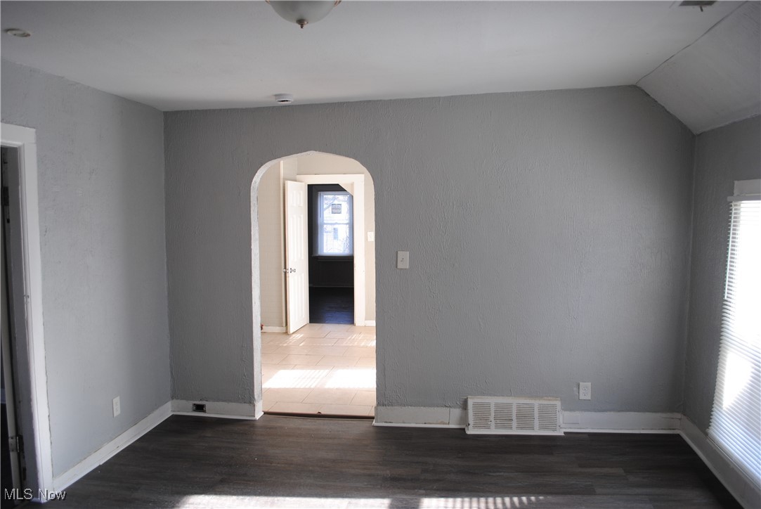 Gates - Residential Income