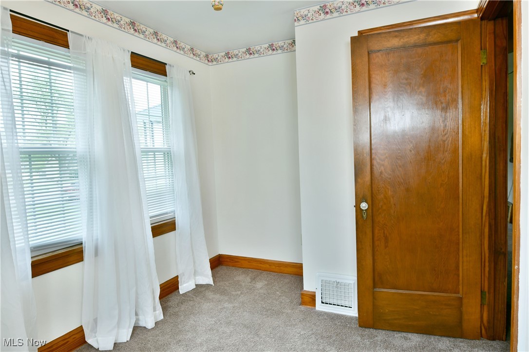 140 Raymond Avenue, Warren, Ohio image 22