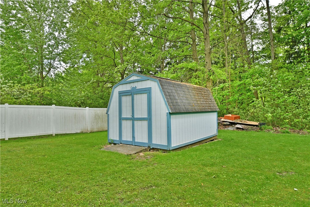 140 Raymond Avenue, Warren, Ohio image 43