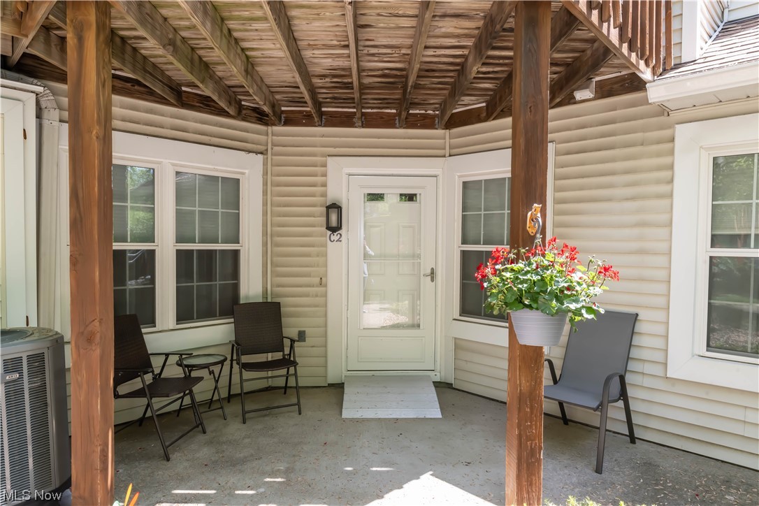 Absolutely wonderful first floor unit in the heart of Westlake. Everything has been done to this home. The kitchen is updated with gorgeous granite counter tops. All newer flooring in unit. New Dish washier (2023). Moments from Crocker Park Shopping. Pets aloud.