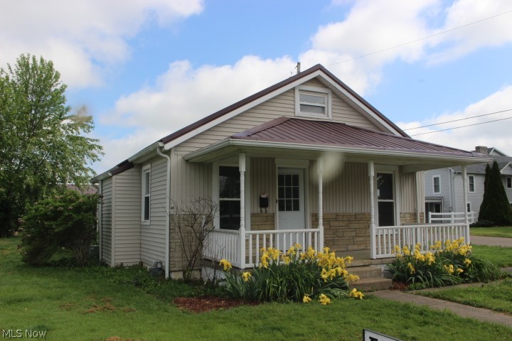 This Belpre Ranch has been nicely updated. There is 2 br, 1 bath, Living room, dining area, and bonus room. The kitchen and bath have been updated and the entire home painted. There is a metal oof that is 6-10 yr old.