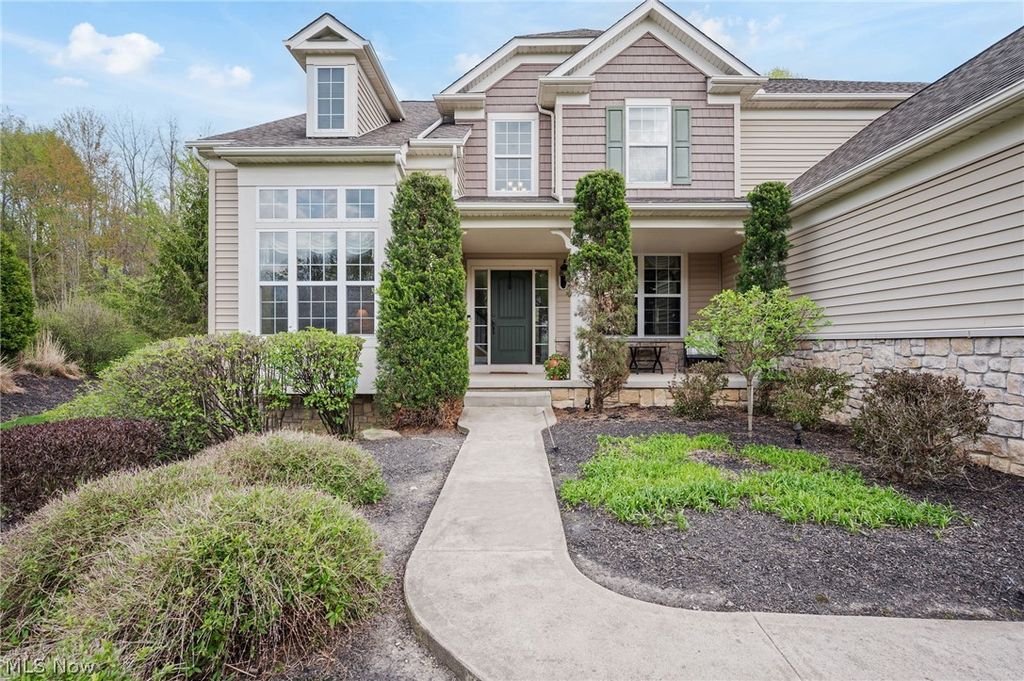Photo of 7695 Cottonwood Trail, Chagrin Falls, OH 44023 (MLS # 5208710)