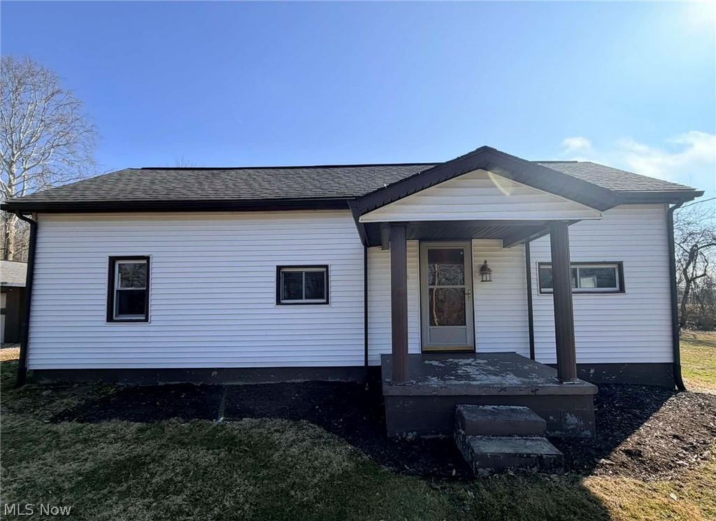 Photo of 574 Brighton Boulevard, Zanesville, OH 43701 (MLS # 5189750)