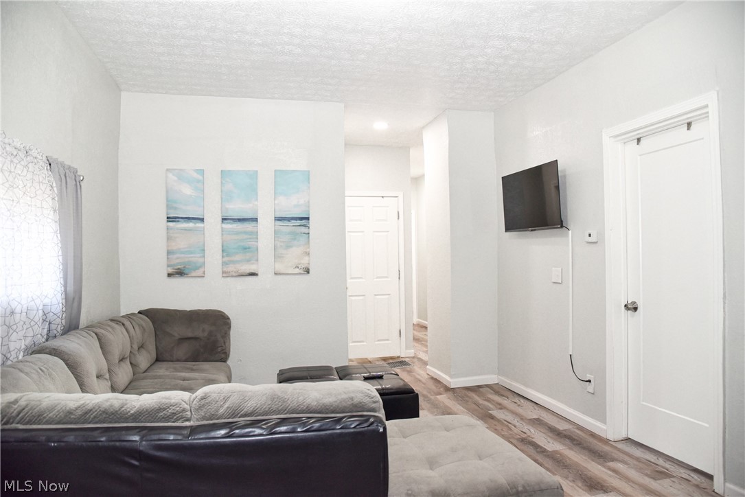 Falor - Residential Income