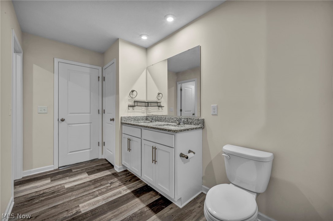 Pine Alley 02 - Residential