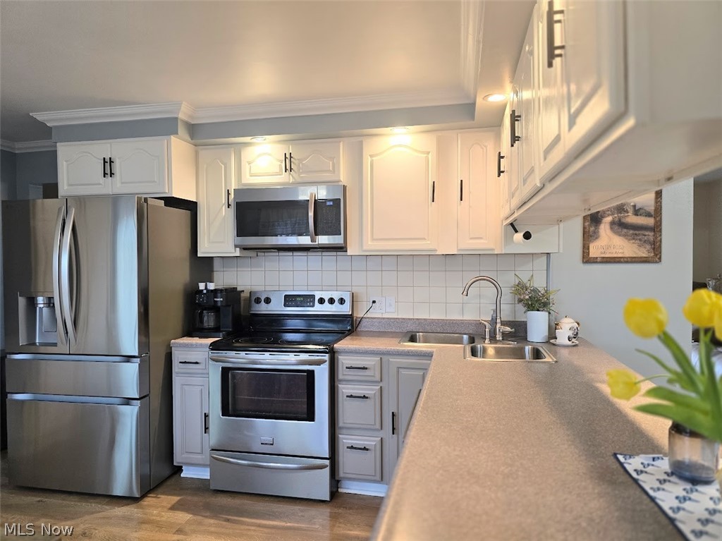 Robert E Jonards 1st Add - Residential