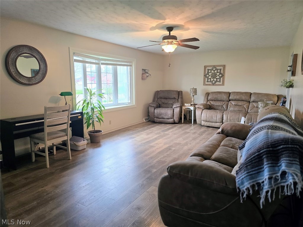 Robert E Jonards 1st Add - Residential