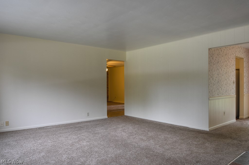 Four Seasons - Residential