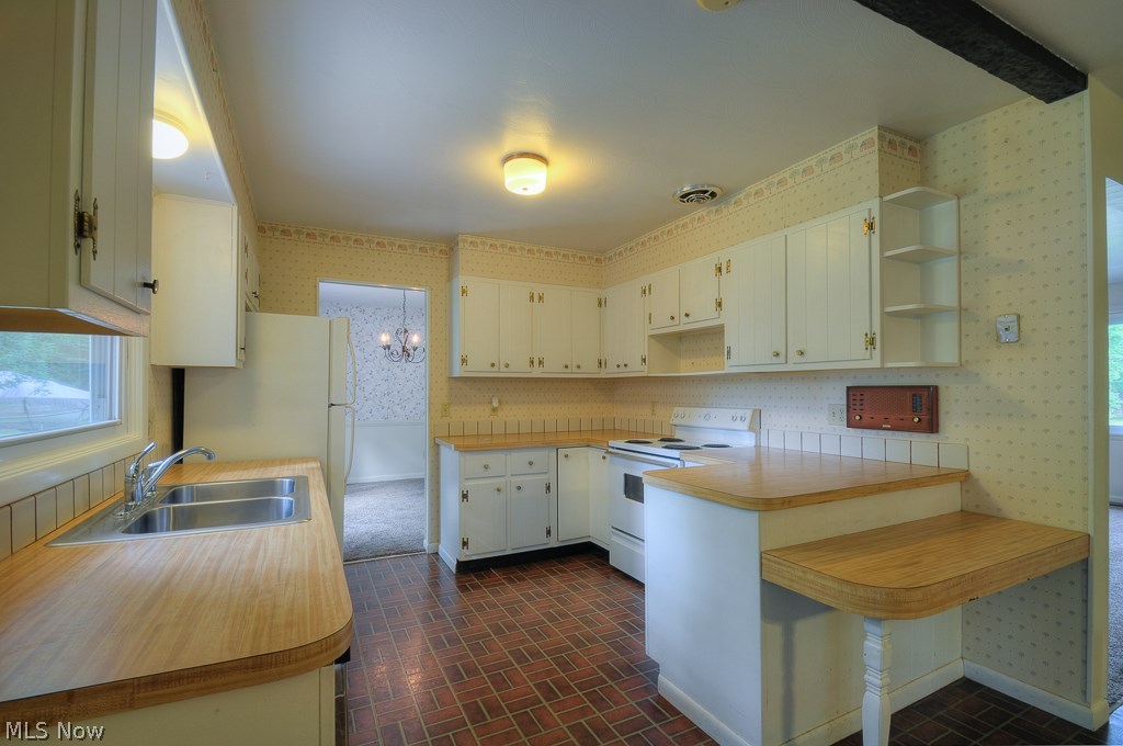 Four Seasons - Residential