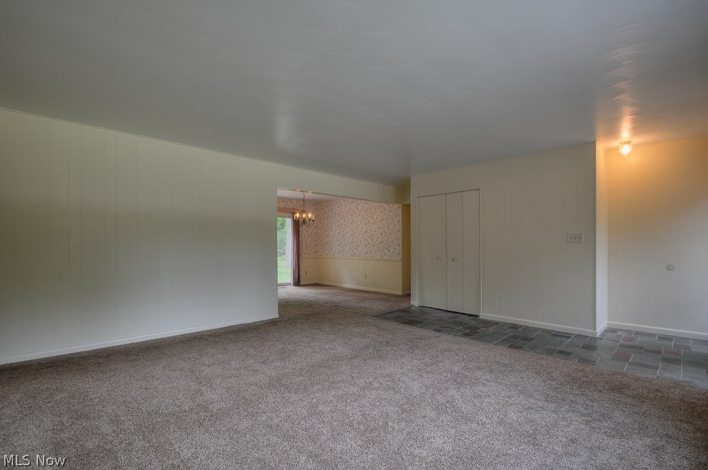 Four Seasons - Residential