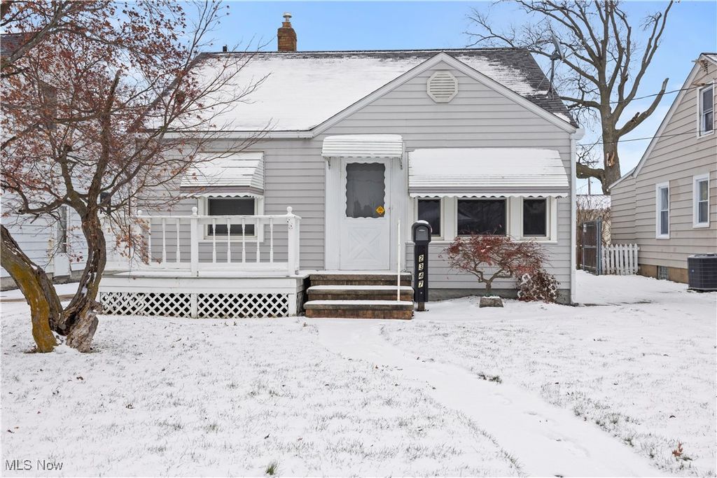 Photo of 2347 Oberlin Avenue, Lorain, OH 44052 (MLS # 5176999)