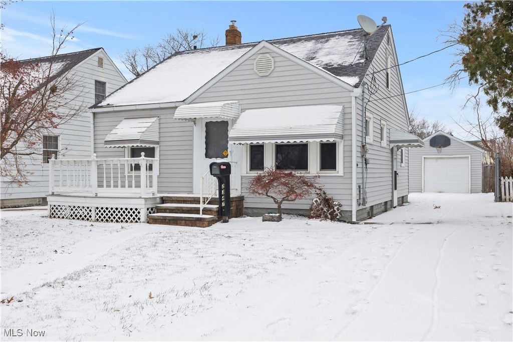 Photo of 2347 Oberlin Avenue, Lorain, OH 44052 (MLS # 5176999)