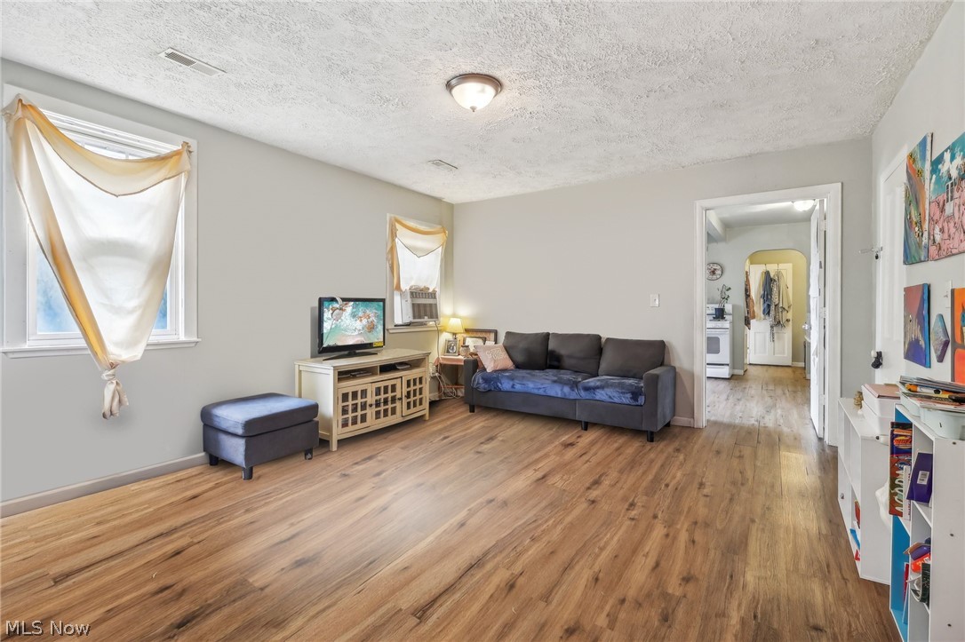 J M Hoyts Allotment - Residential Income